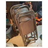 folding chairs 