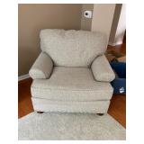 Accent chair
