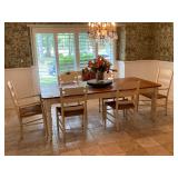 Kitchen table with 6 chairs 