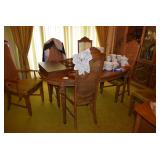 Dining Room table with 6 chairs 