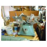 dual and single one gallon pain mixers