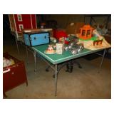 toys and ping pong table 