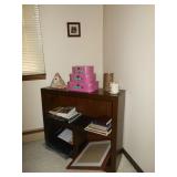 short bookcase 