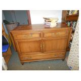 dining server buffet 