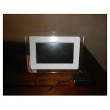 digital picture frame 