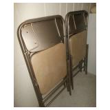 folding chairs 