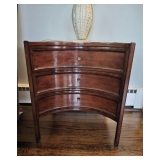 Dessin Fournir Mahogany Nightstand