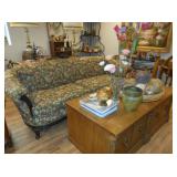 sofa and coffee table 