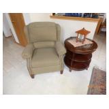 arm chair with end table
