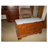 bedroom furniture 