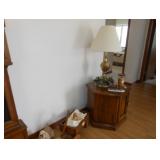 end table and lamp 