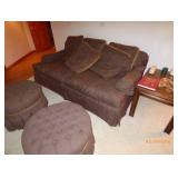 love seat and round ottomans 