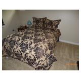 bed and comforter 