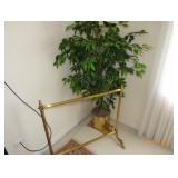 towel rack and tree