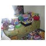 toys and games 