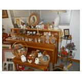 piano and owl decor 