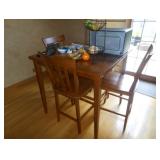 kitchen table and chairs 