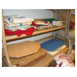 linens and placemats 