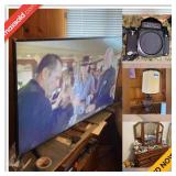 Lakewood Estate Sale Online Auction - Hedda Street