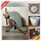 Lincoln Estate Sale Online Auction - Old Concord Road