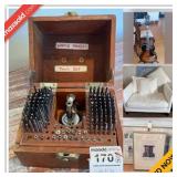 Seattle Downsizing Online Auction - Bigelow Avenue North