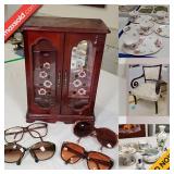 Cranston Downsizing Online Auction - Elmwood Avenue