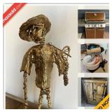 Loveland Estate Sale Online Auction - Coral Burst Circle