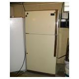 Hot Point Refrigrator