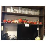 Royal Bayreuth tomatoe