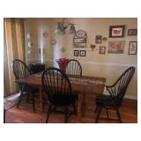 table has leaves for each end to extend