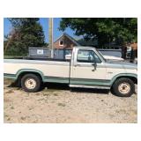 Vintage 1982 Ford F150