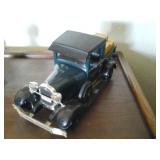 ANTIQUE CAR DECANTER