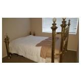 QUEEN BRASS BED W ONYX POSTS