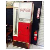 Vendo Coke Cola Machine