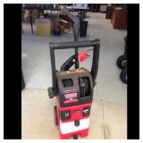 1800 PSI Power Washer