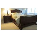 Kathy Ireland queen bedroom set