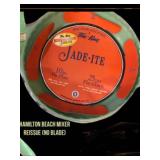 JADITE REISSUE Pie plate Hamilton beach mixer (no blade) re-issue