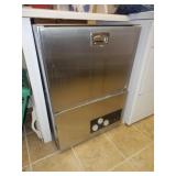 COMMERCIAL DISHWASHER