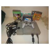 PLAY STATION W/ GAMES