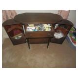 ANTIQUE SEWING CHEST