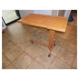 FOLDING ARTS & CRAFT TABLE