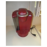 KEURIG COFFEE MAKER