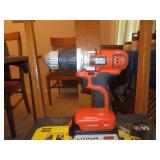 BLACK & DECKER DRILL