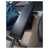 WEIGHT BENCH