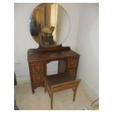 ANTIQUE DRESSER
