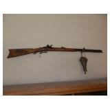 GUN DECOR