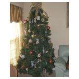 PRE-LIT SILK TREE (ORNAMENTS NOT INCLUDED)