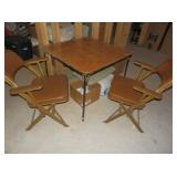CARD TABLE W/4 FOLDING CHAIRS