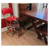 Wooden Farmhouse dining table & benches & 2 expandable leaves.