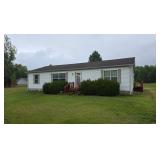 Endless Possibilities Just Outside Harrisburg Mobile Home on Large Lot